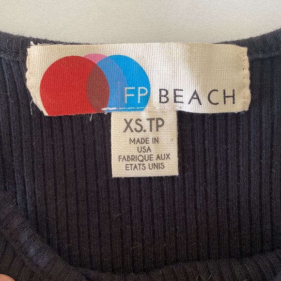 FP Beach black razor back crop tank - xs - Picture 3 of 4